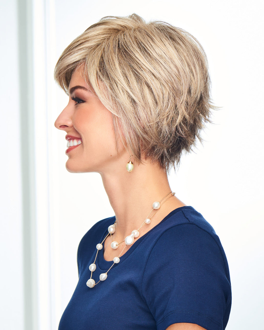 Gabor Innuendo Short Layered Bob Wig: Sleek Style with Flexlite Fiber