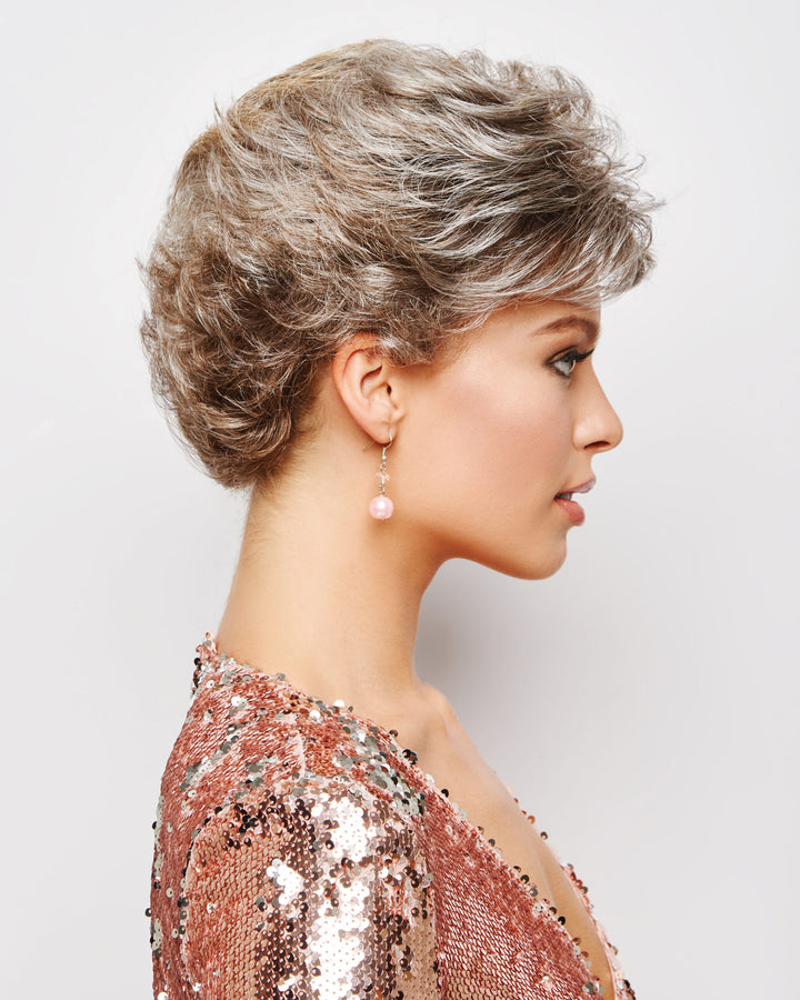 Resolve Layered Synthetic Wig: Easy-Care Retro Fluffy Style for Women