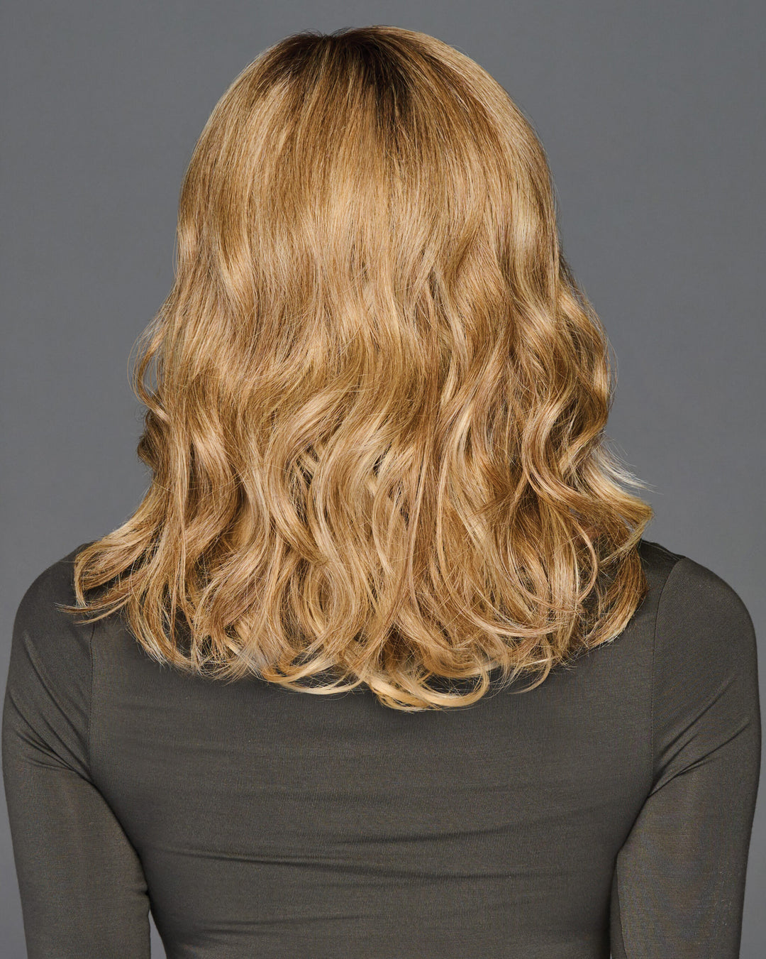 Top Billing Wavy 14″ by Raquel Welch